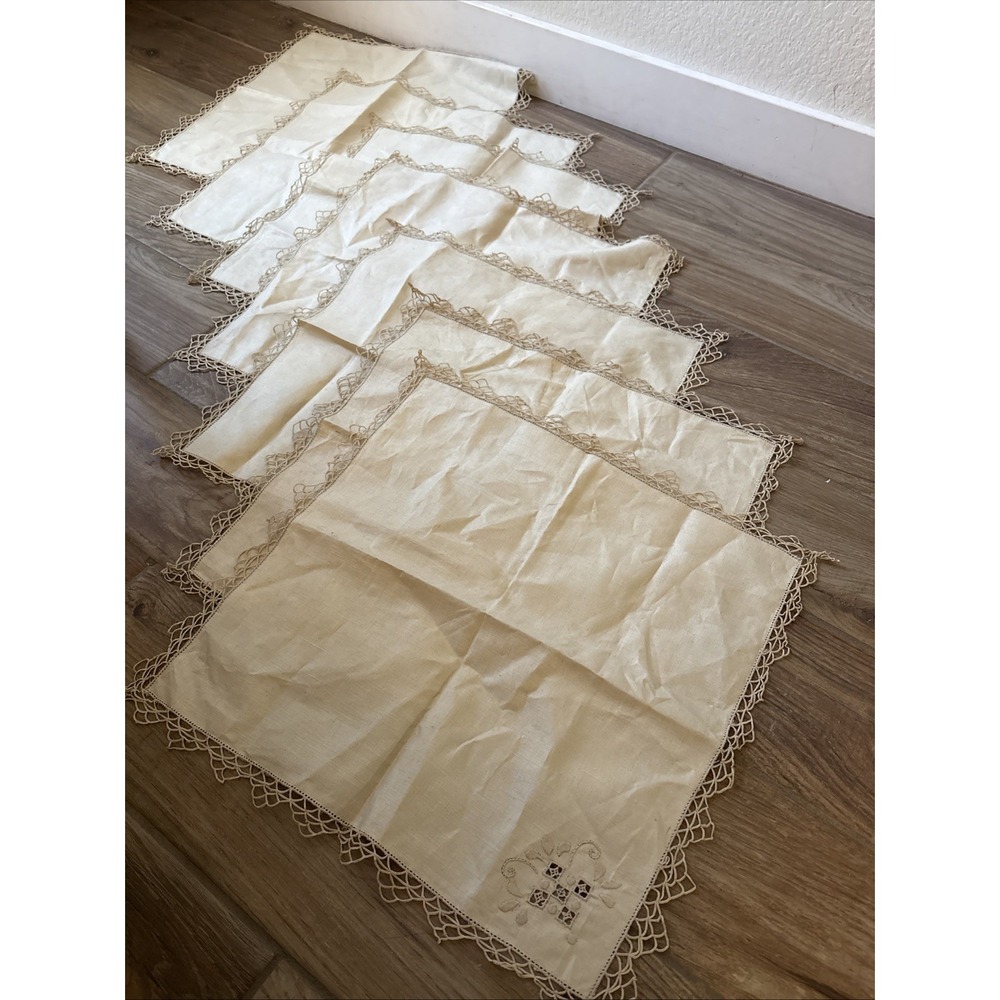 Vintage Linen Napkins 17” x 17” Crochet Ecru Tan Set Of 7 & Tablecloth 32” x 32”